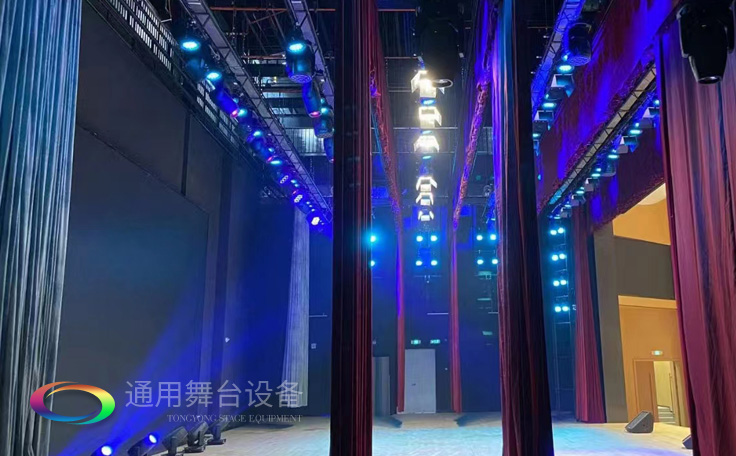 物聯網、集控等技術——有效解決舞臺阻燃幕布安全新方案之一